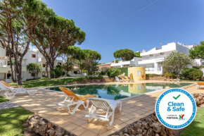 Fresh Sunny Flat with Pool & Terrace by Host Wise